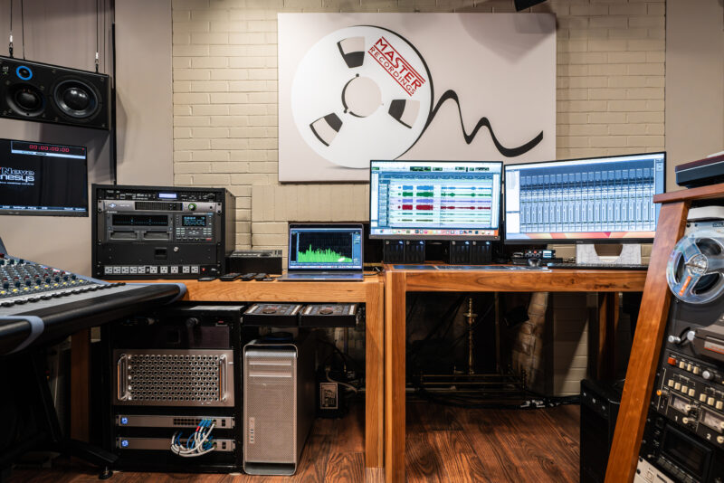 08-Mix Room Computers